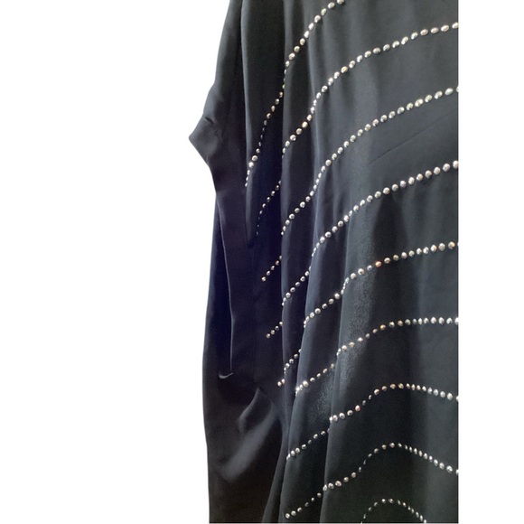 Plus Size, Lane Bryant Sleeveless Black and Silver Blouse, Size 26/28 - Picture 5 of 7